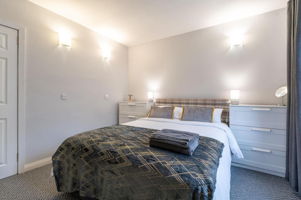 Ground-Fl Two Bedroom Apartment In 앨런다리 외부 사진